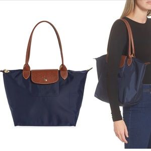Medium Navy Longchamp Le Pliage Nylon Shoulder Tote